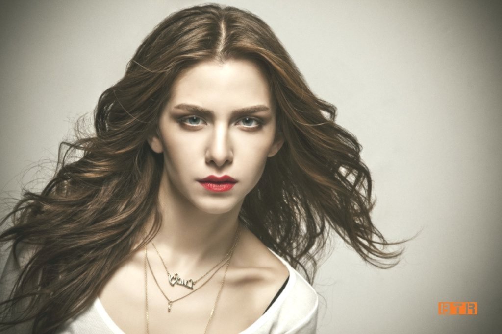 Ezgi Asaroğlu Kimdir? 8 ezgi asaroglu 7