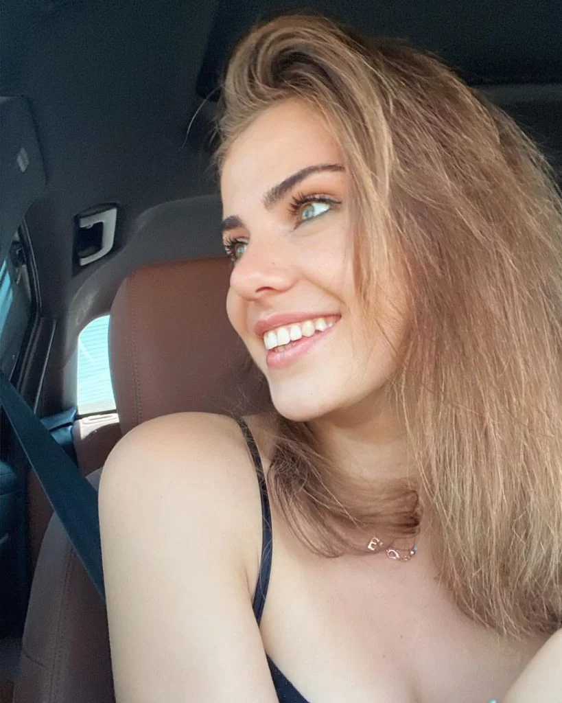 Esma Soysal Kimdir? 12 esma soysal 11