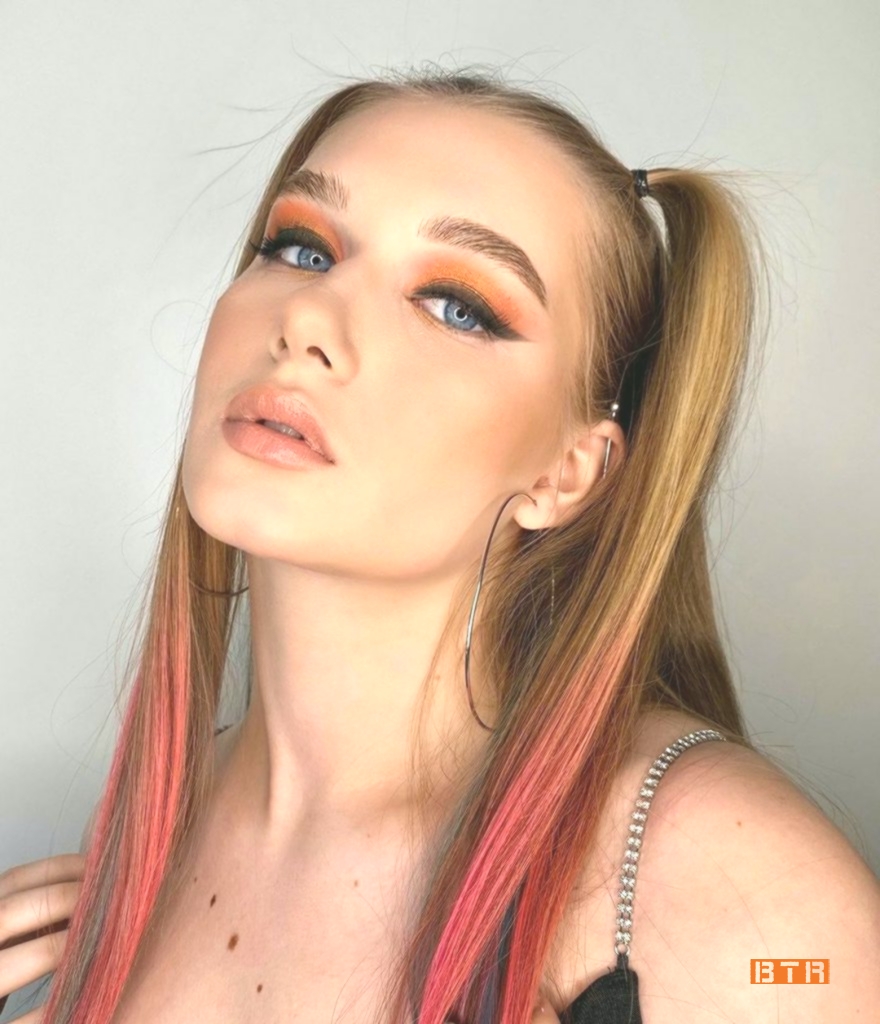 Jasmine Simin Berkiş Kimdir? 8 jasmine simin berkis 7