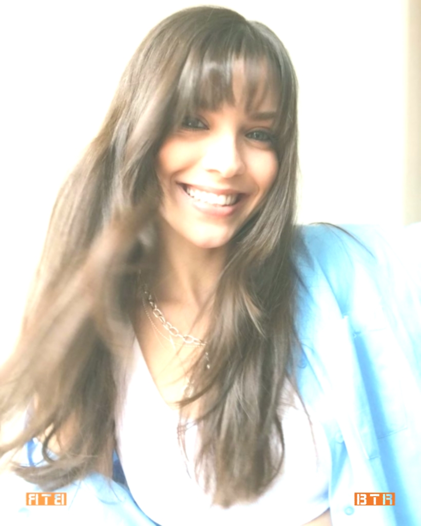Burcu Derya Kimdir? 5 burcu derya 4