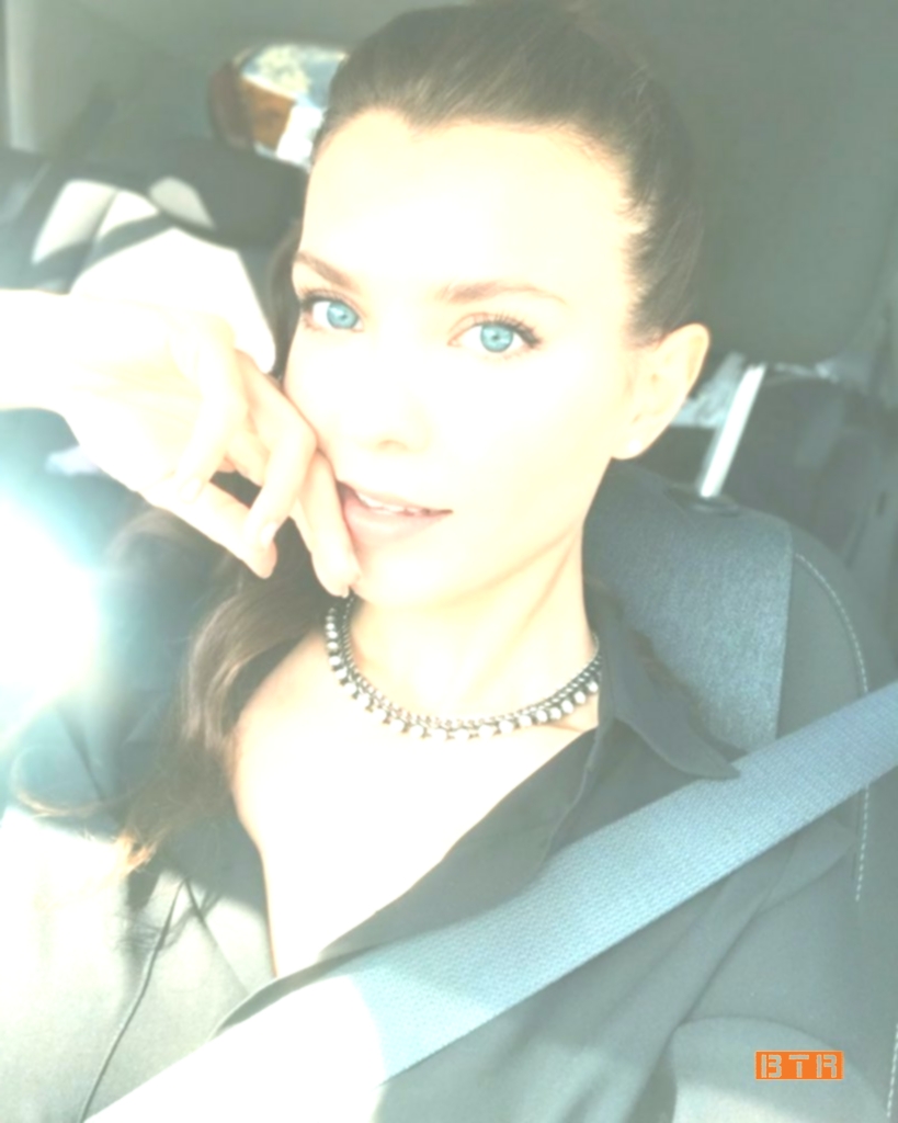 Burcu Derya Kimdir? 10 burcu derya 9