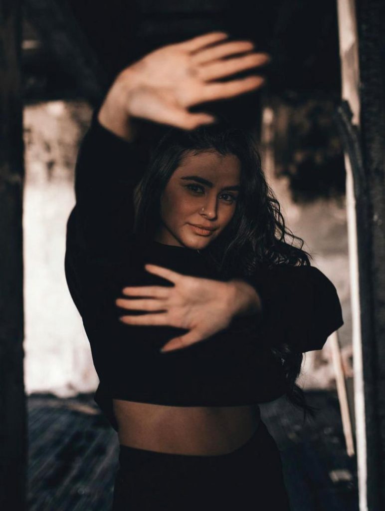 hazal caglar 5