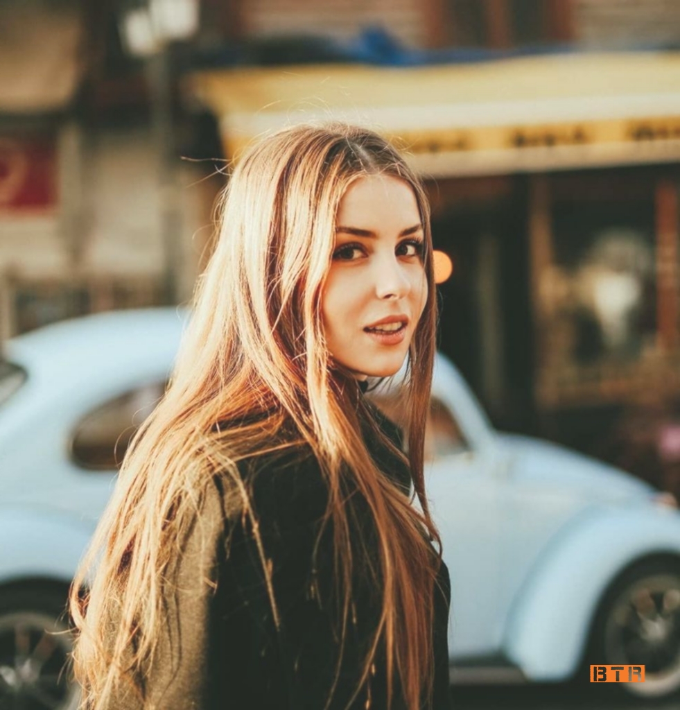 tugce ozbey 1