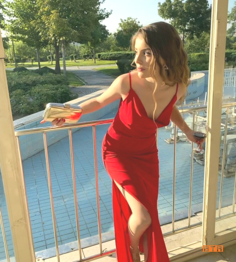 tugce ozbey 11