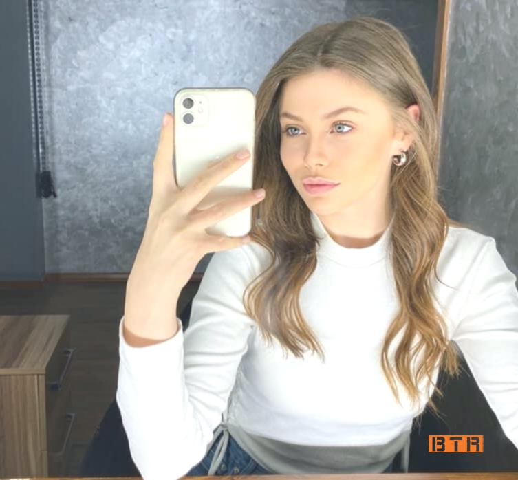 Aylin Veziroğlu Kimdir? 3 aylin vezioglu 2 2