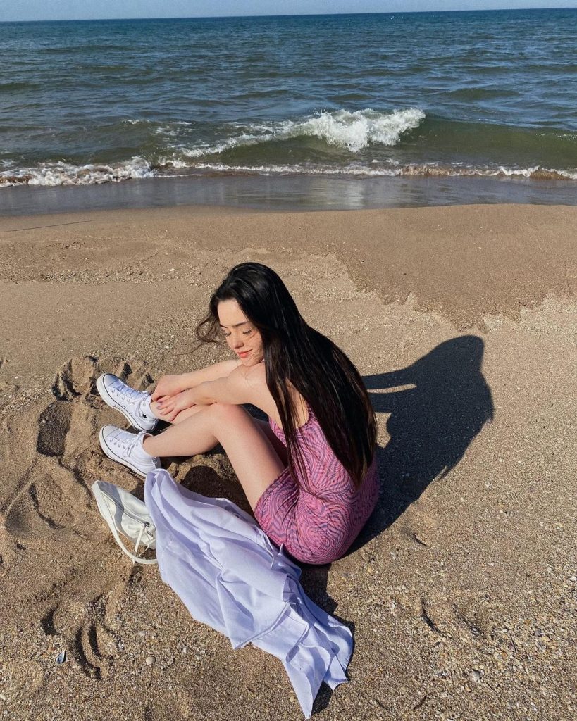 Derya Pınar Ak Kimdir? 12 derya pinar ak 11