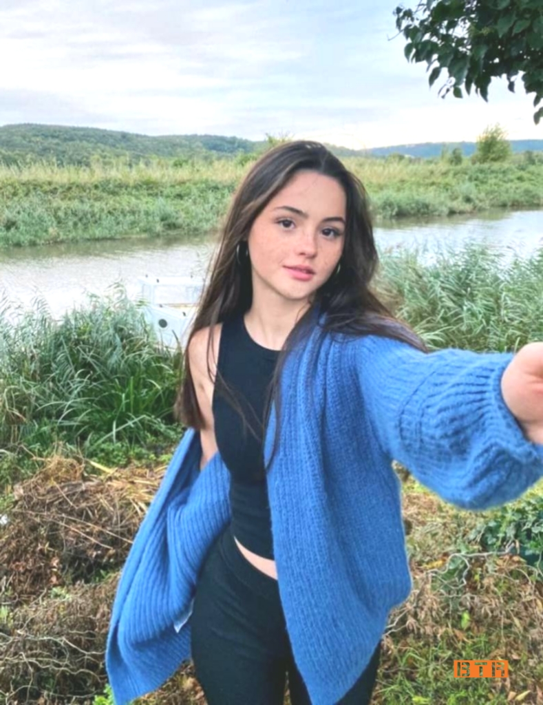 Derya Pınar Ak Kimdir? 5 derya pinar ak 4