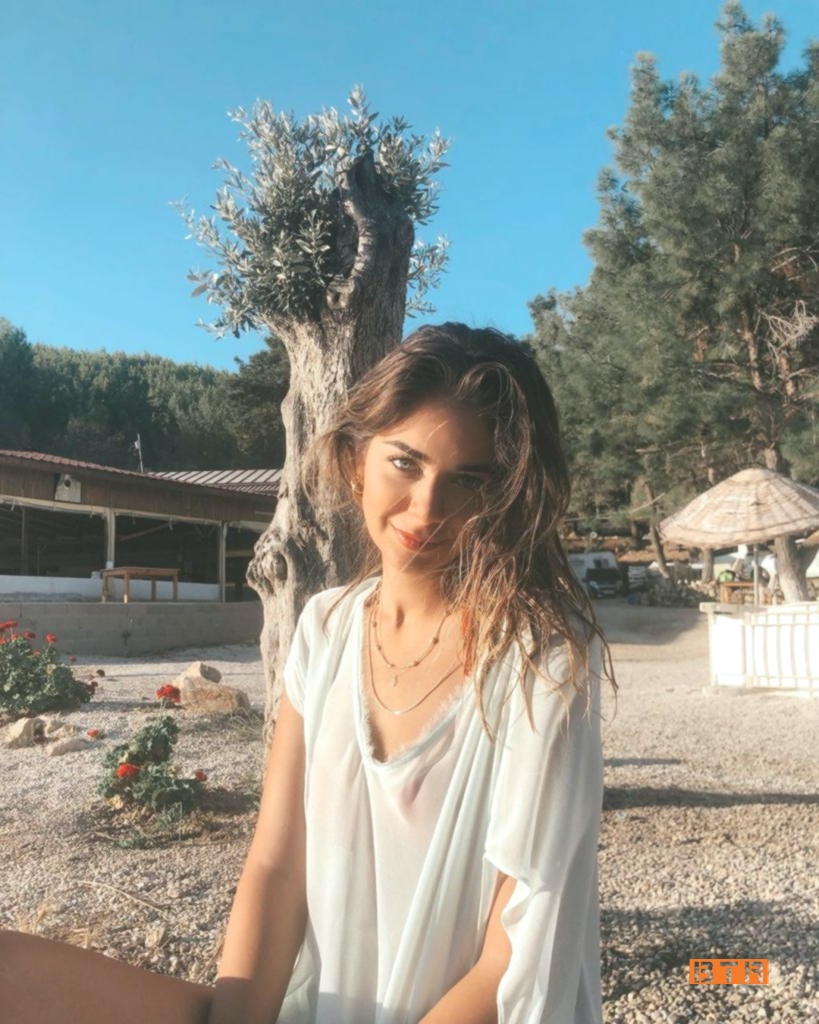 Ece Aydemir Kimdir? 11 ece aydemir 10