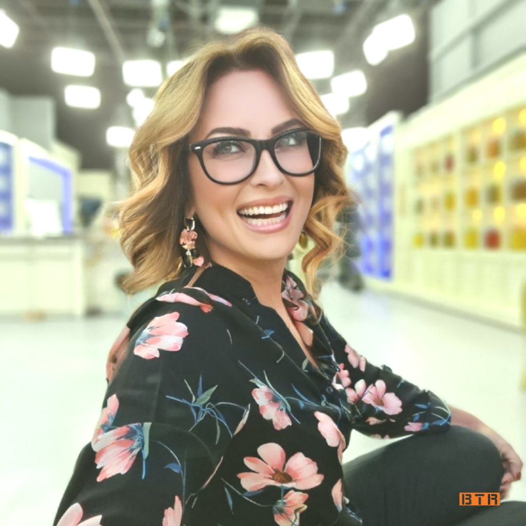 Esra Harmanda Kimdir? 12 esra harmanda 11