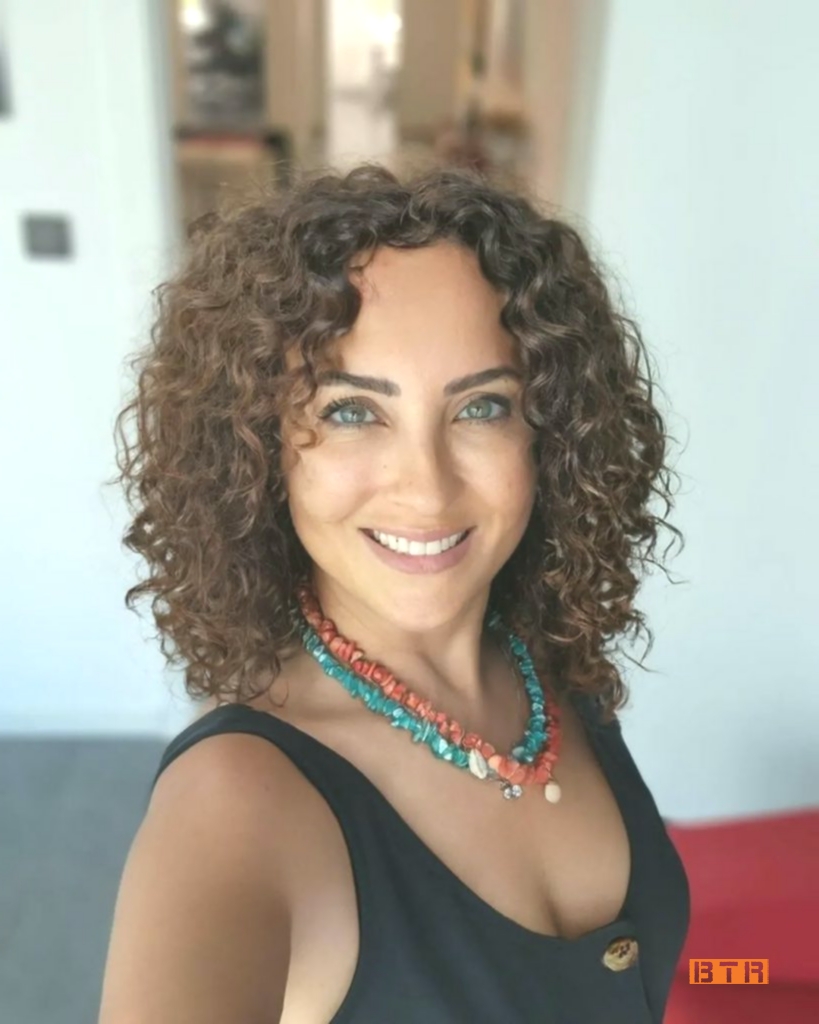 Esra Harmanda Kimdir? 5 esra harmanda 4