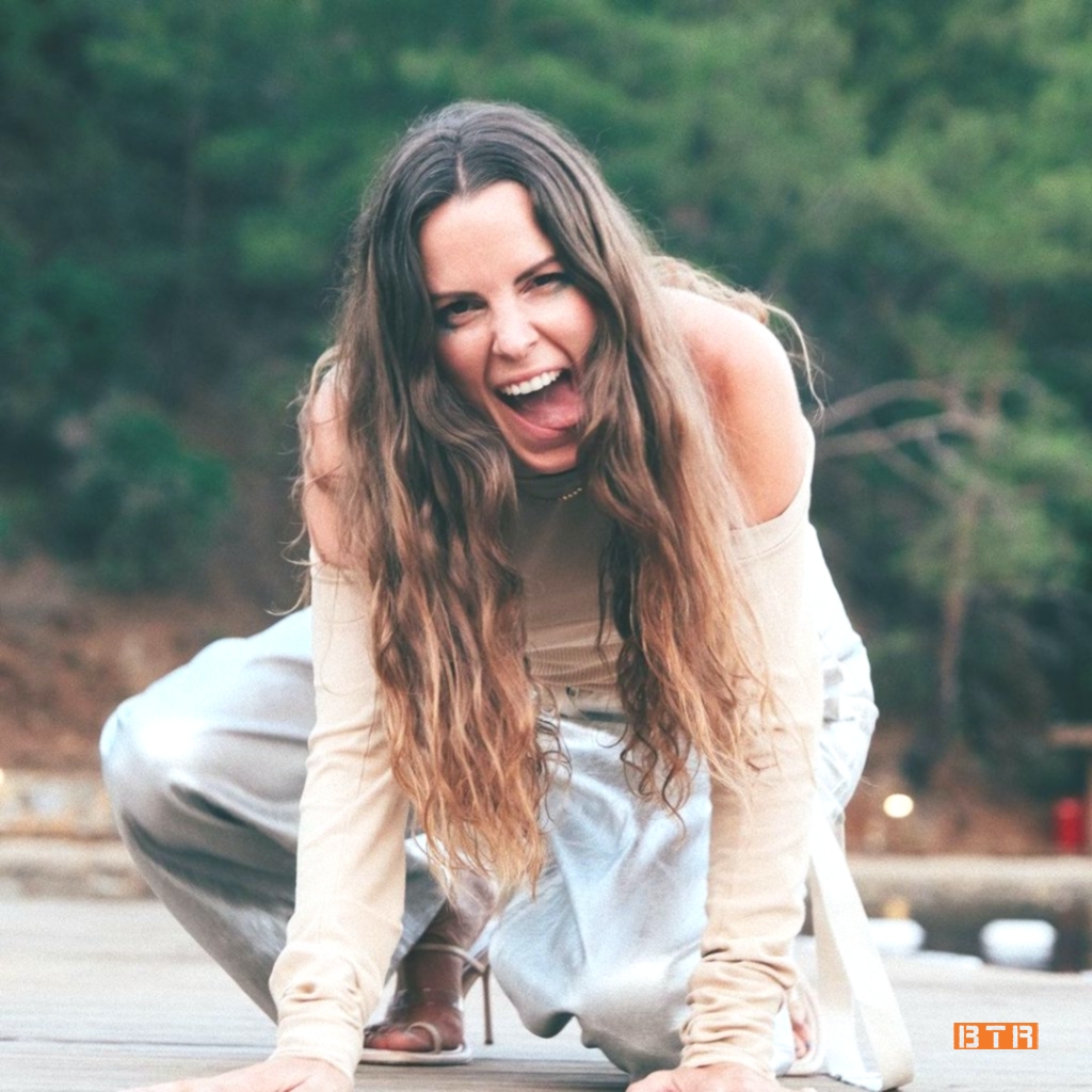 Dilara Sakpınar Kimdir? 14 lara di lara 13