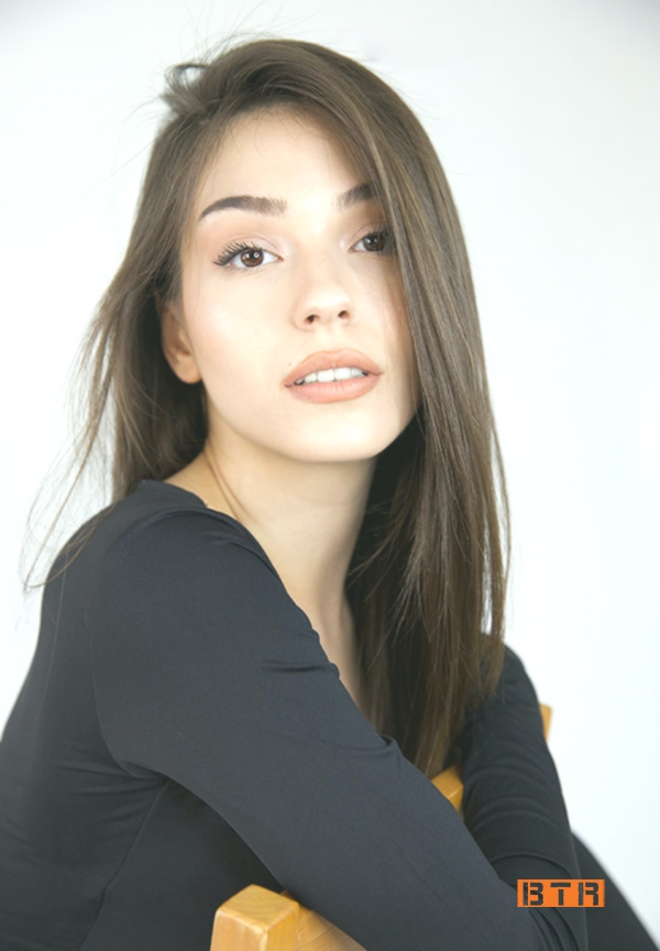 Meltem Akçöl Kimdir? 3 meltem akcol 2