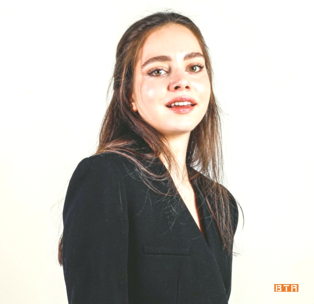 Elif Uslusoy Kimdir? 2 elif uslusoy 1