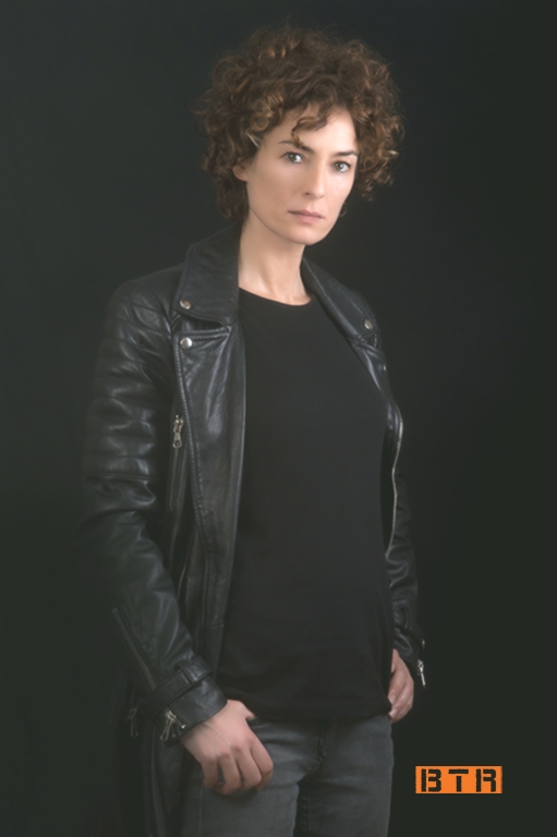 Özlem Düvencioğlu Kimdir? 4 ozlem duvencioglu 3