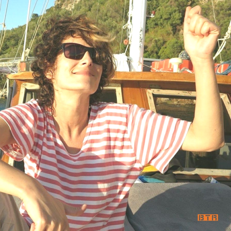 Özlem Düvencioğlu Kimdir? 8 ozlem duvencioglu 7